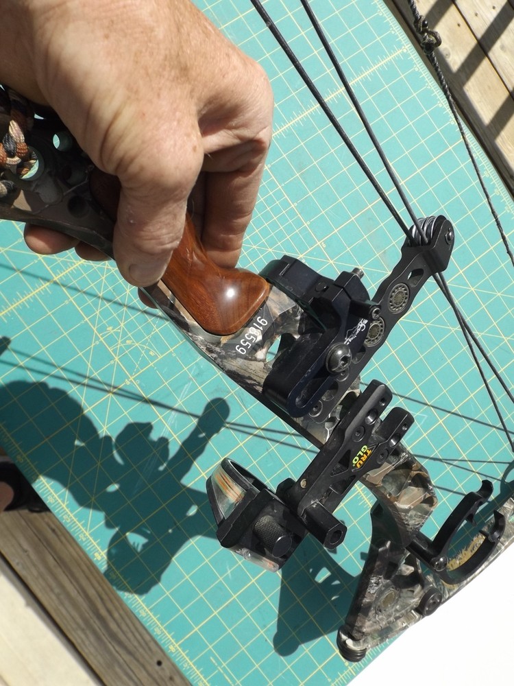 Mathew’s drenalin LD Compound Bow Equipped 70/30 SE3 RH