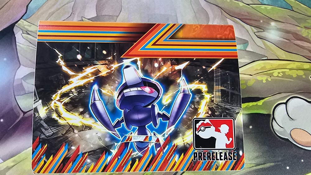 2012 Black & White Plasma Blast Pre-Release Deck Box Featuring Genesect