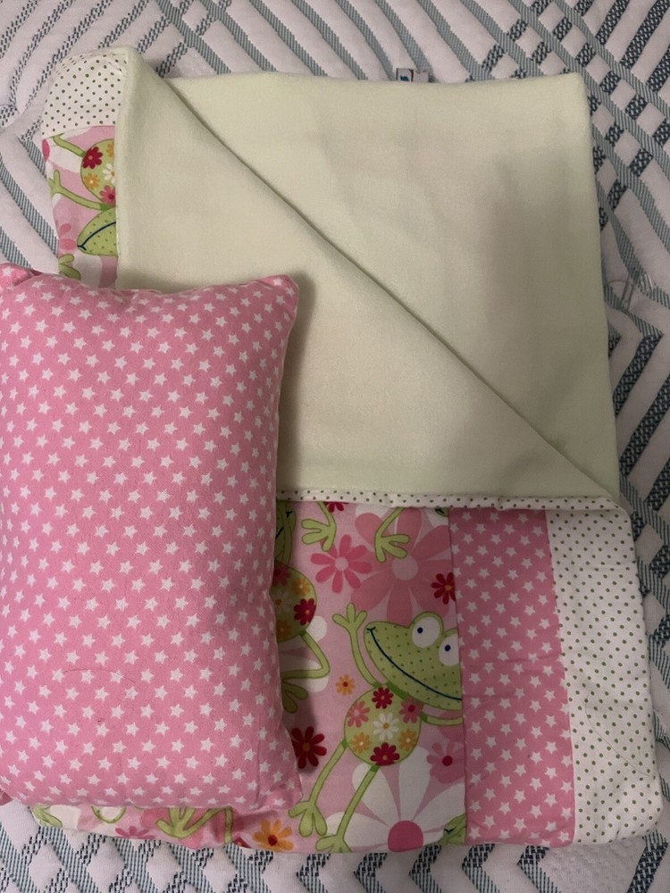 Frog baby blanket handmade.