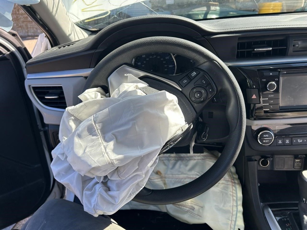 COROLLA 2016 Fuse Box Cabin 104724411