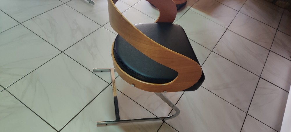 High End Custom Poker Table Set (8 Matching Charis)