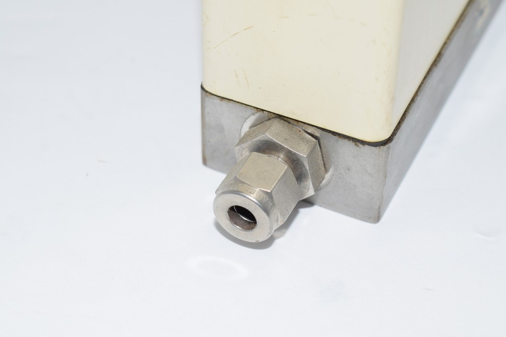 Applied Materials Model AFC 550 Mass Flow Controller Argon Gas 6-300 sccm