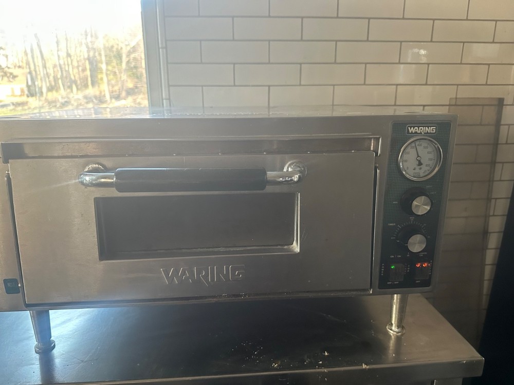 Waring WPO500 Countertop Single Multi-Purpose Deck Oven - 120v