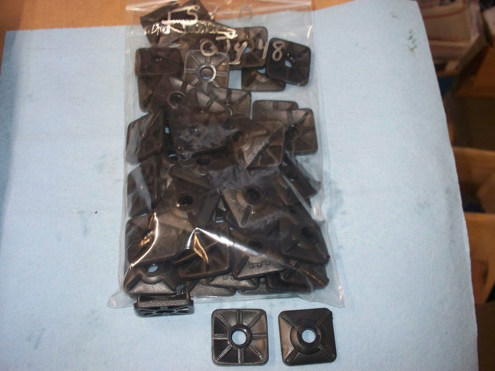 Snowmobile Track 7mm Stud Backer Plate 48 Pack Square Black Plastic NEW FS7-B