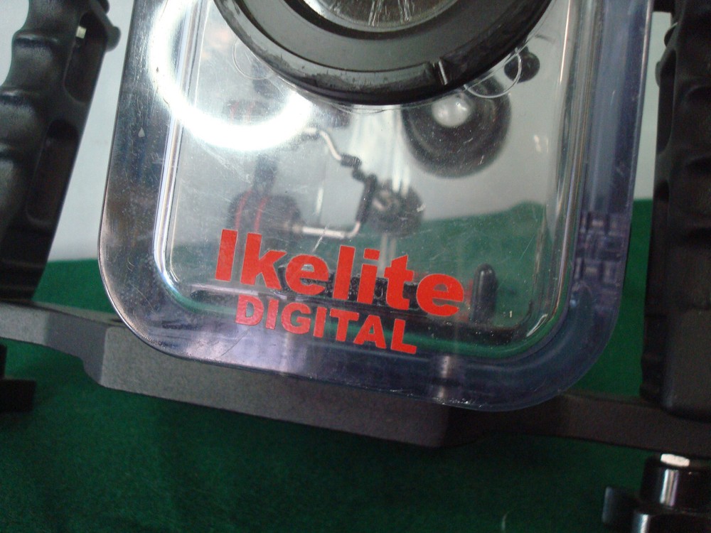 Ikelite Underwater System Dive Camera Video Housing 6040