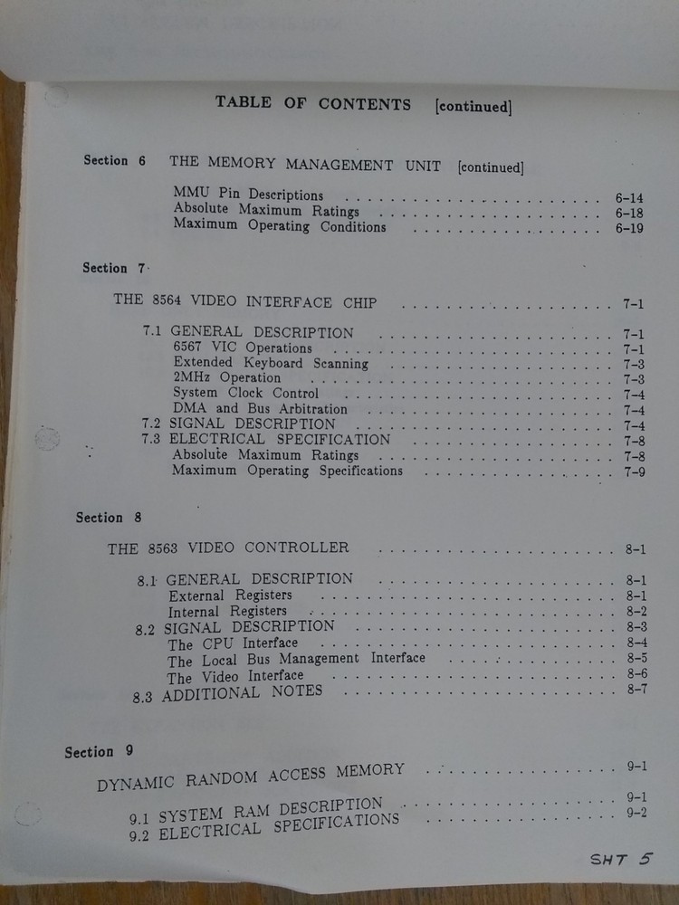 Commodore C128 Hardware Specification: Pilot Production, Restricted Confidential