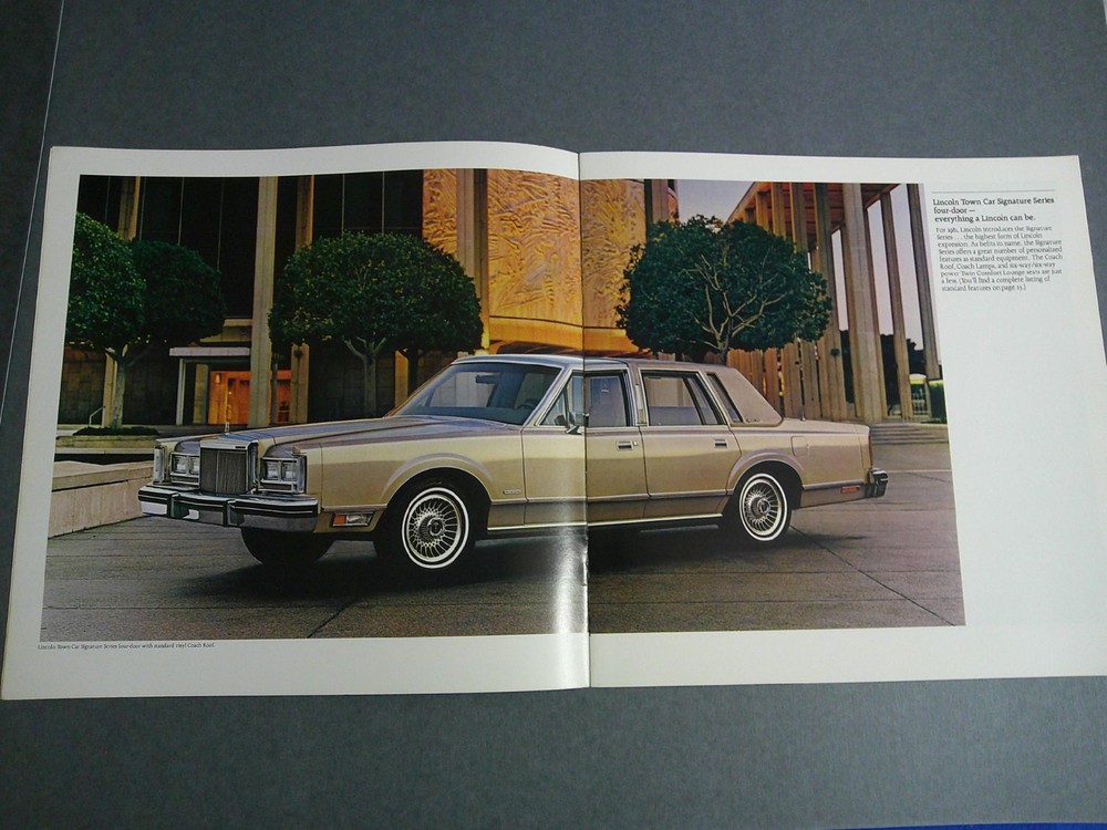 1981 Lincoln Sales Catalog