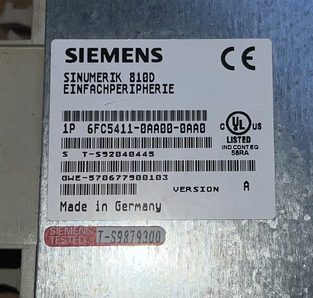 SIEMENS SINUMERIK 810D 6FC5411-0AA00-0AA0 SERVO DRIVE MODULE