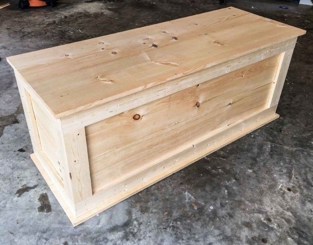 🪵 HANDCRAFTED WOODEN STORAGE CHEST 🪵