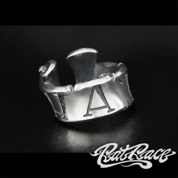 RAT RACE Message Ribbon Ear Cuff 'HATE' Silver (Single)