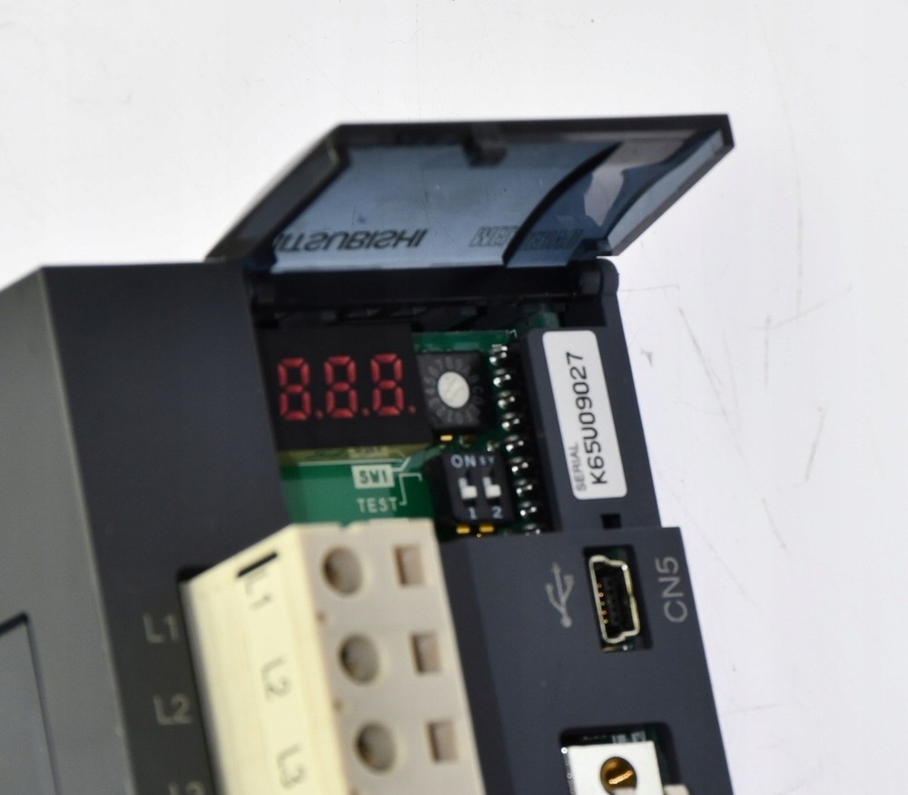 Mitsubishi MR-J3-70B-RJ004U502 CNC Controller