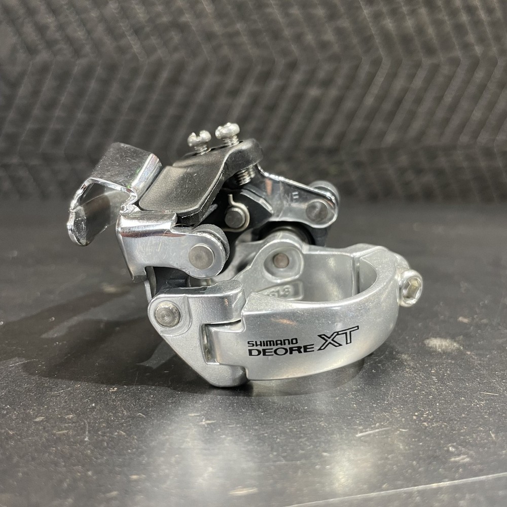 Shimano Deore XT Top Pull Front Derailleur - 31.8mm - M739 - Used