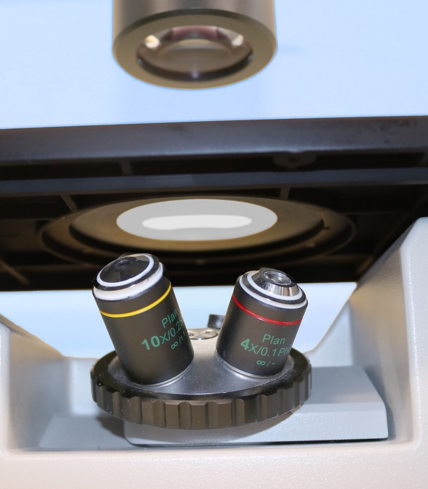 Motic AE2000 TRI trinocular inverted microscope, 2 objectives