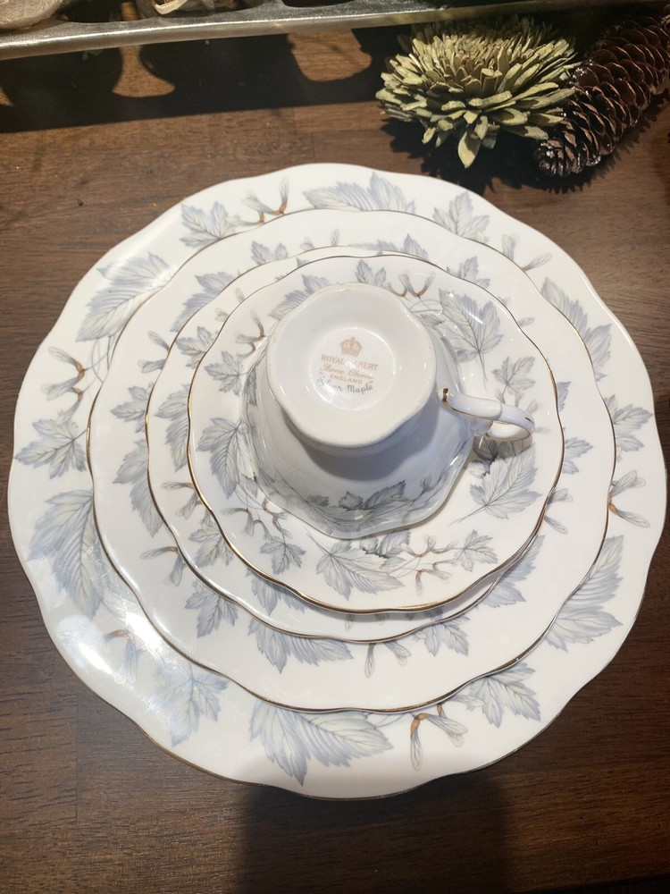 Royal Albert Silver Maple 5 Piece Place Settings England Bone China