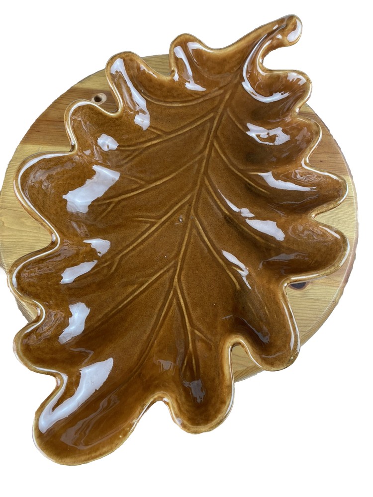Pottery Barn Harvest Leaf Decorative Dish Bowl Serving Bowl