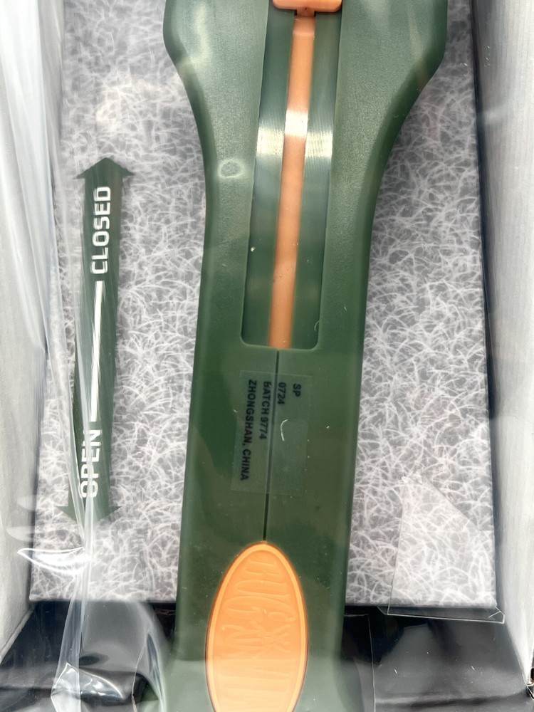 BUGVIEW Bug Insect Catcher Viewer Magnifier Quick-Release Tool By Carson Kids