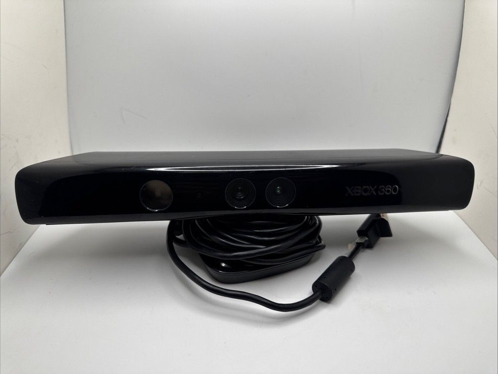 Microsoft Kinect Sensor for XBox 360  Model 1414
