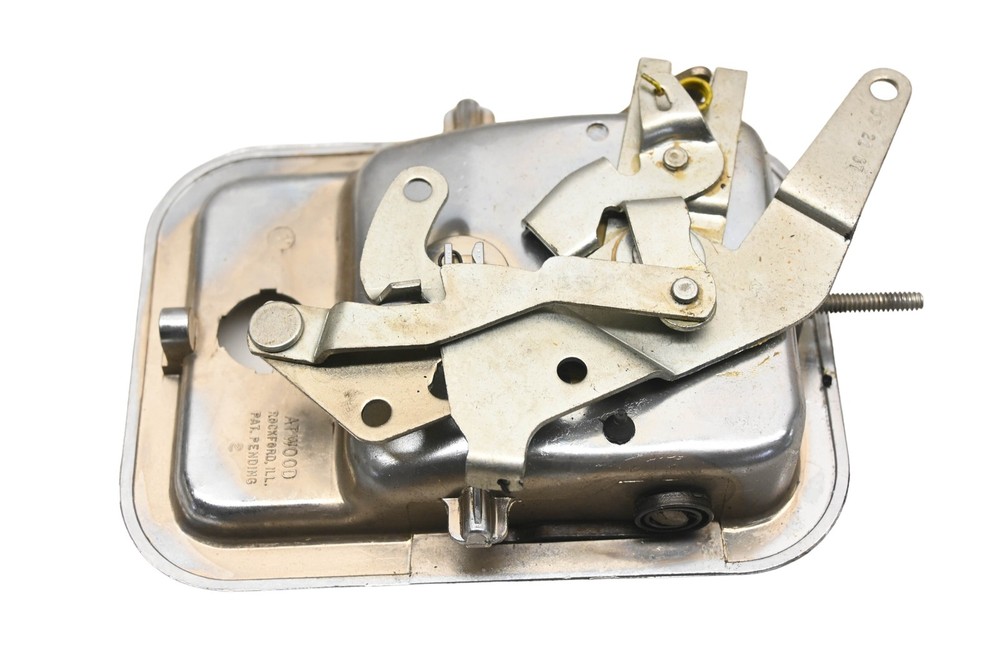 Mack 55QS29303 Door Handle Assembly NOS
