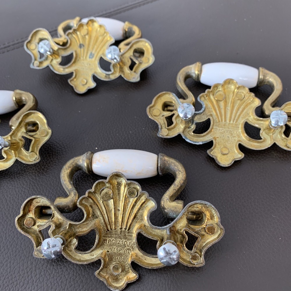 Vintage 1986 Drawer Pulls Brass Scrolls Ceramic Handle Set Of 4
