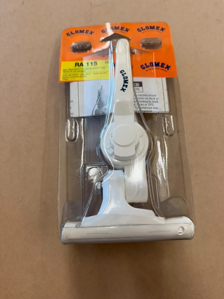 Glomex Ratchet Mount RA 115