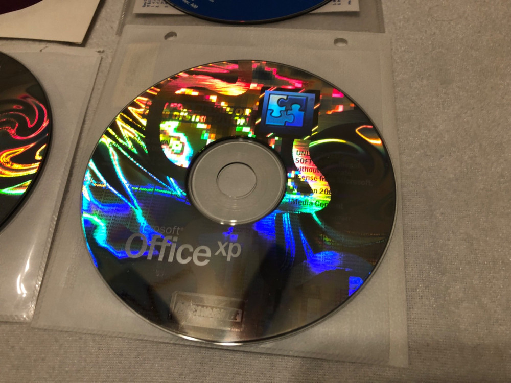 Office XP 2002, Windows XP Professional SP1 Reinstall CD Operating System