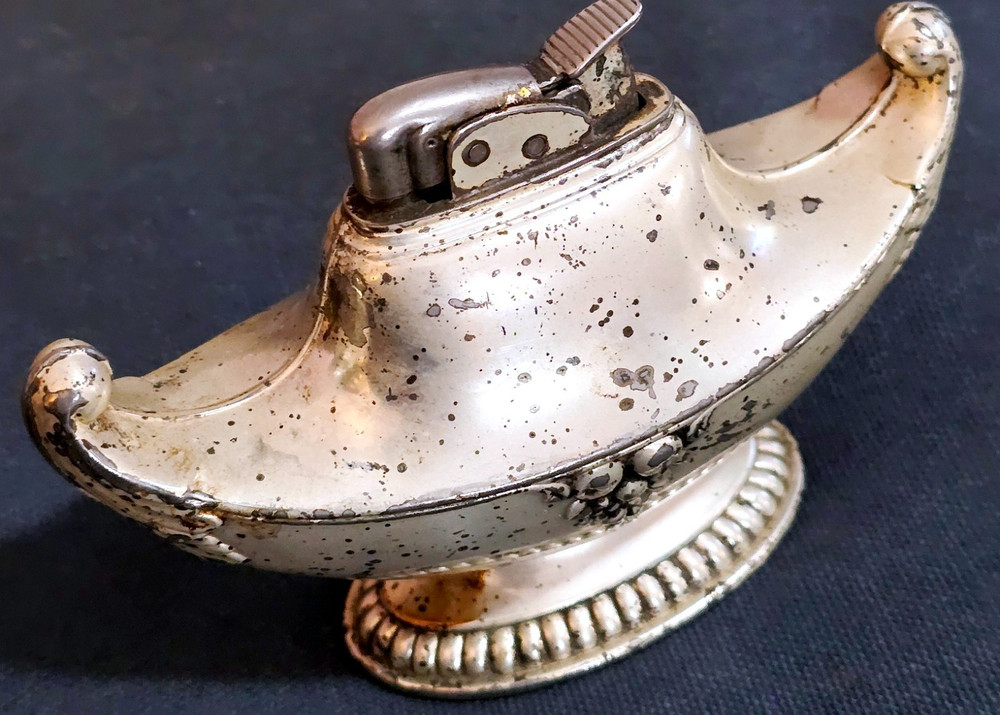 Vintage Art Deco Style Tabletop Lighter