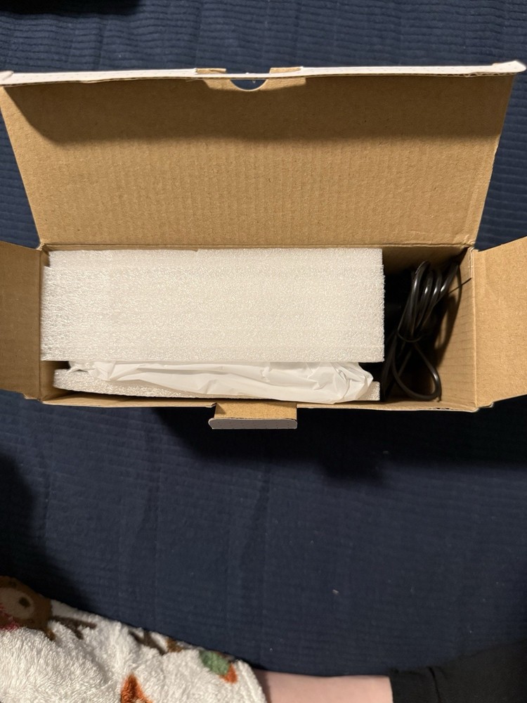 Mini Projector Z1 LED Portable White Desktop Projector