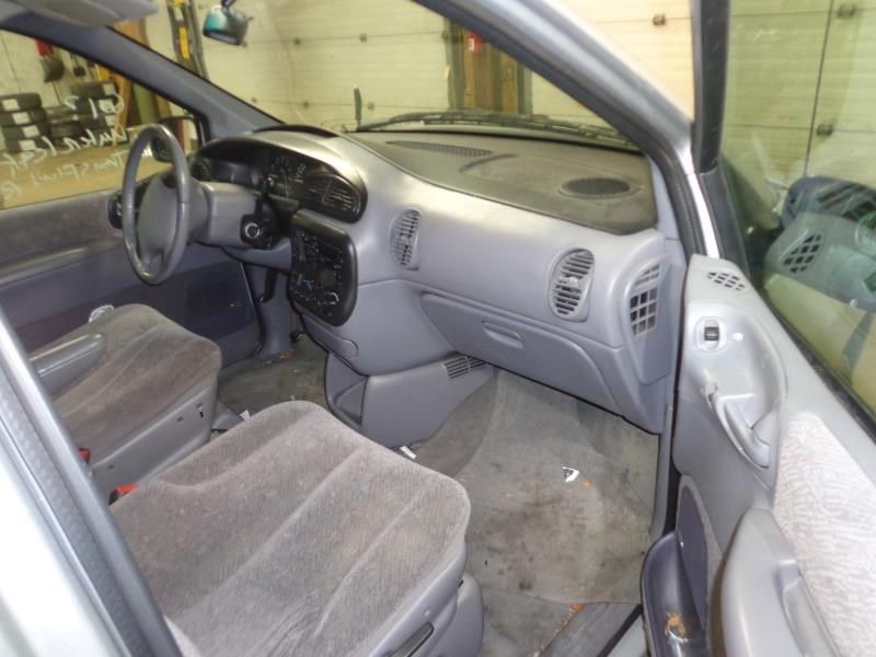 1999 CARAVAN OWNERS MANUAL