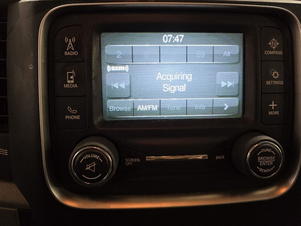 RAM1500 2018 Air Shutter 624724