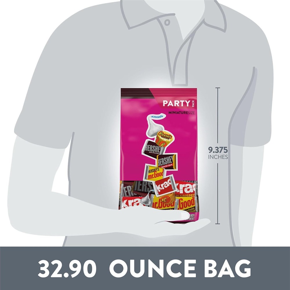 HERSHEY'S and REESE'S Miniatures Assorted Chocolate Candy Party Pack,...