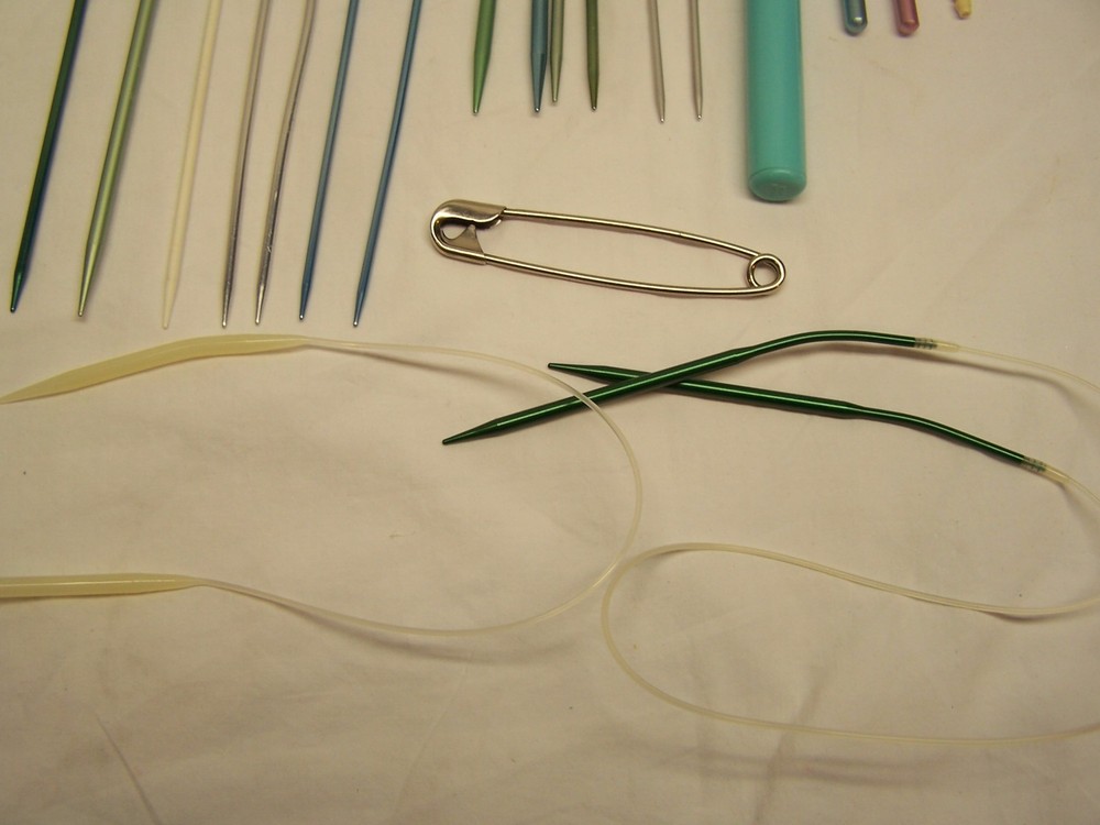 Knitting Needles & Crochet Hooks in Nice, Cloth, Zippered Case!