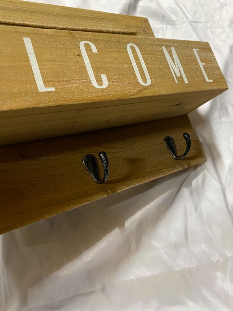 Wall-mounted Key Mail Shelf, Rustic Rack for Keys Letters Bills Coats