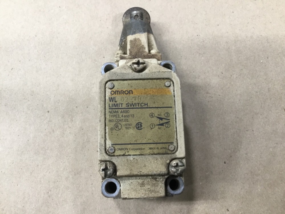OMRON Plunger Roller Limit Switch WL D2-TH #08J17