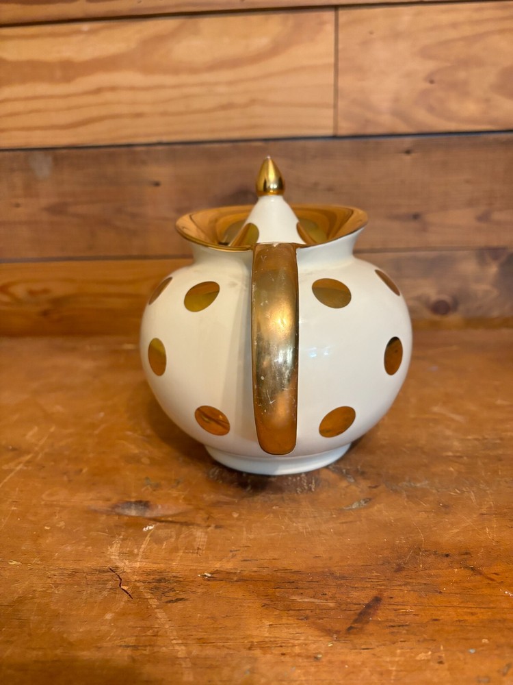 Vintage Hall's Superior Kitchenware Teapot