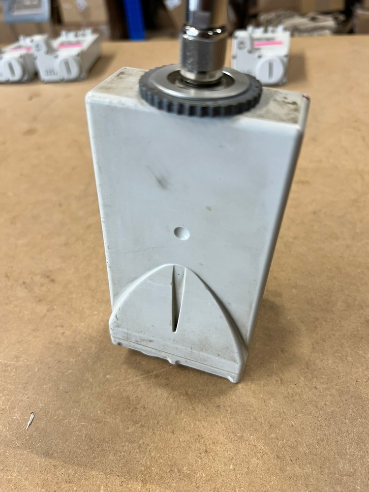 Leica GFU28 GSM-Modul + Antenne GAT3 (defect)