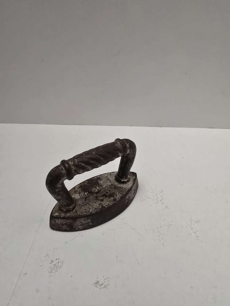 Antique Mini Cast Iron Sad Iron, 3"