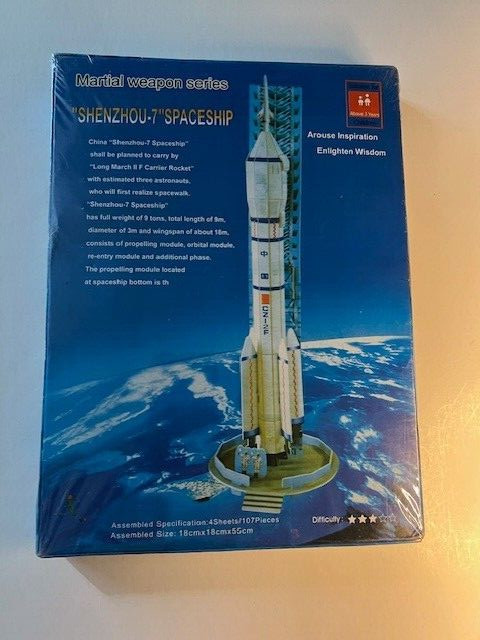 SHENZHOU-7 Chinese Spacecraft model  Rocket never opened from China