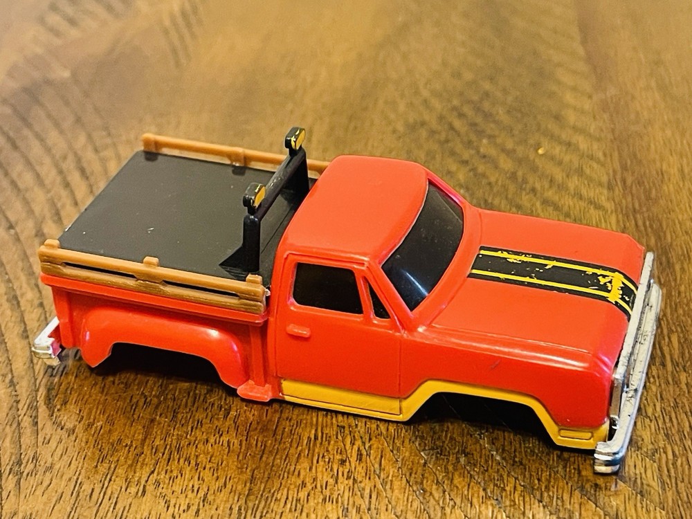 SCHAPER STOMPER 4x4’s - RED & YELLOW 4x4 !!!