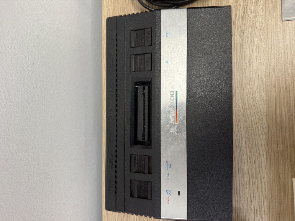 🎮 Atari 2600 Console Bundle – Includes Asterix (NTSC)