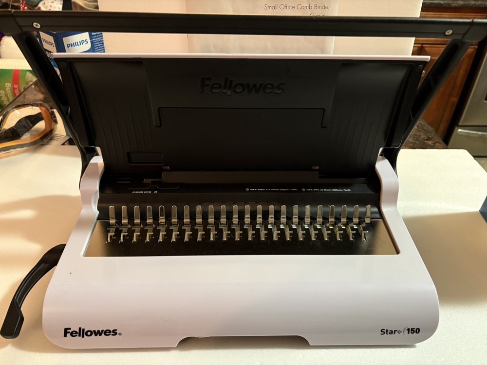 Fellowes Star+Plus Manual Comb Binding Machine