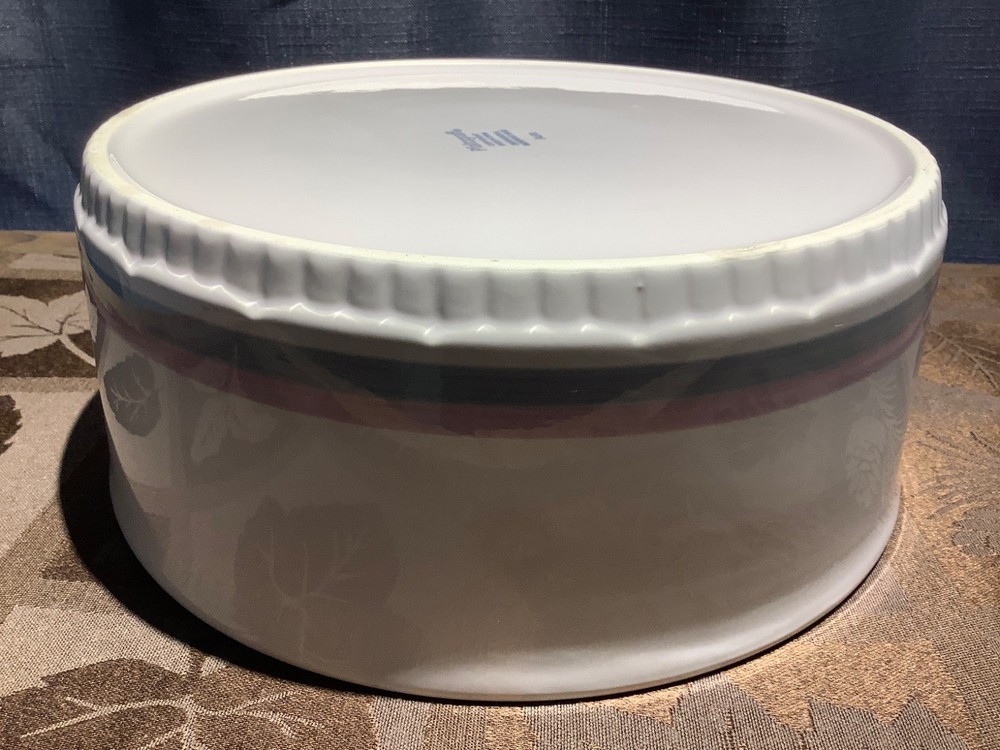 Pfaltzgraff Aura 8 3/4” Flat Bottom Serving Bowl