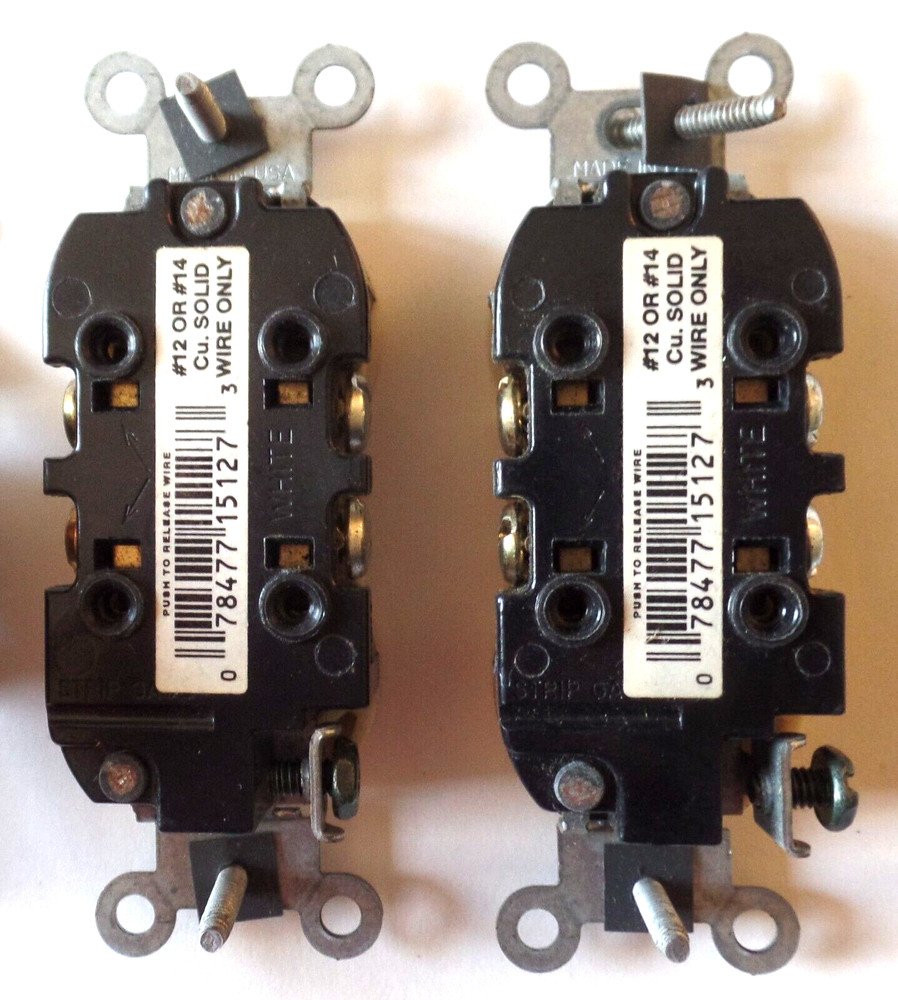 5 Vintage LEVITON & EAGLE Plugs (k)