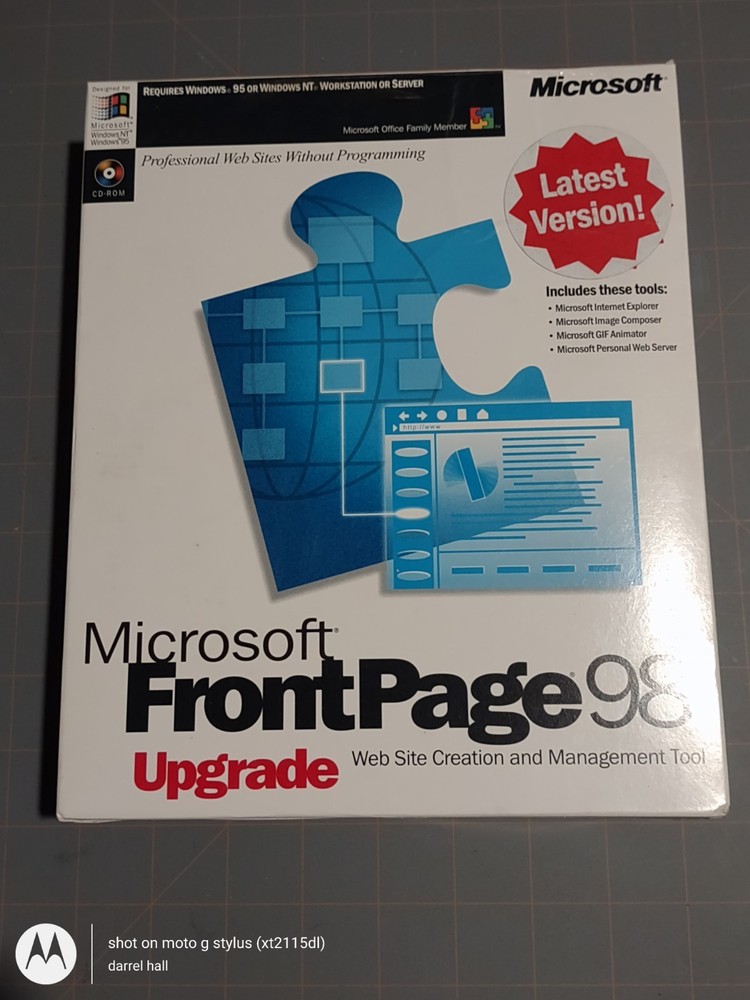 Vintage Microsoft Frontpage 98 Upgrade Software For Windows CD-ROM