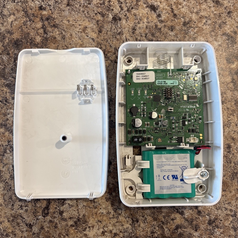 DSC WS4920 NA Wireless Repeater