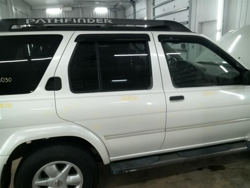 PATHFINDR 2002 Owners Manual 1044862921