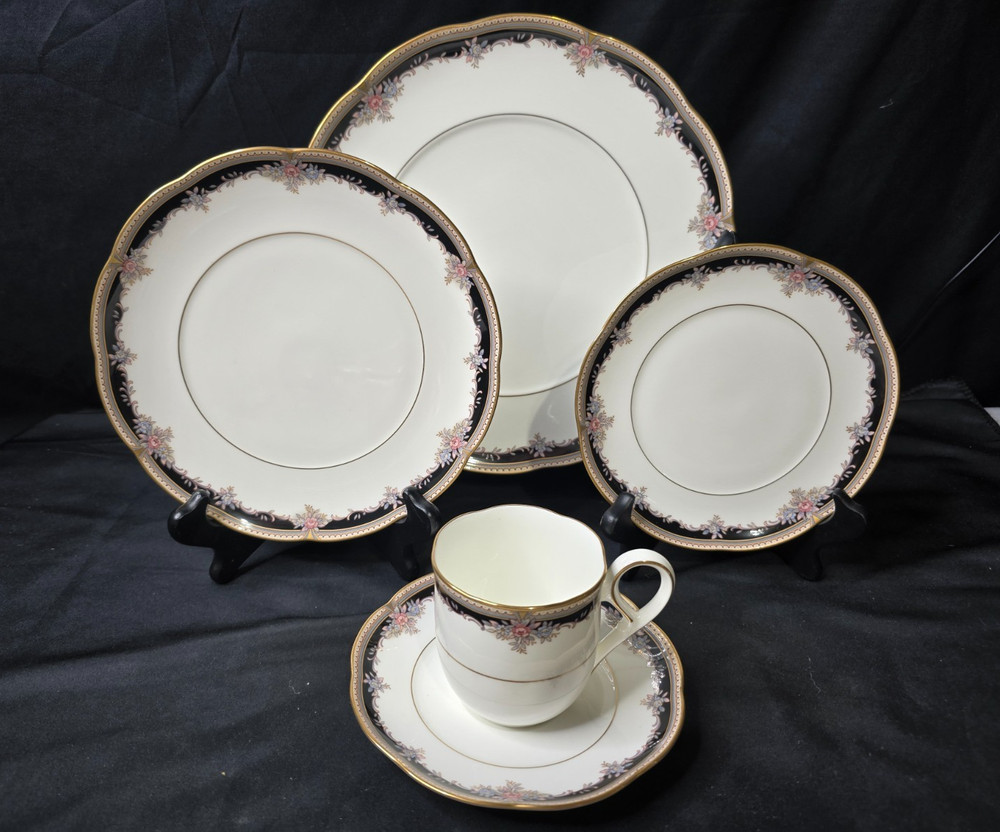 Noritake Palais Royal 5 Piece Place Setting