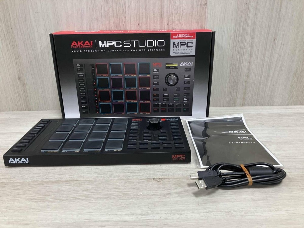 Akai Professional MPC STUDIO 2 Music Controller with Original Box Tested Working