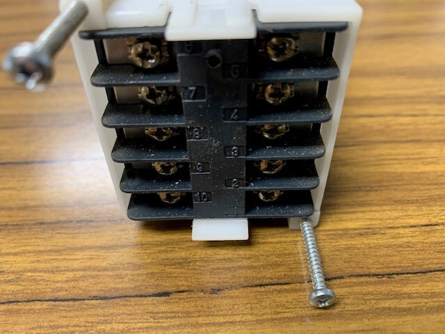 GEFRAN 500-R0-R0-1 TEMPERATURE CONTROLLER