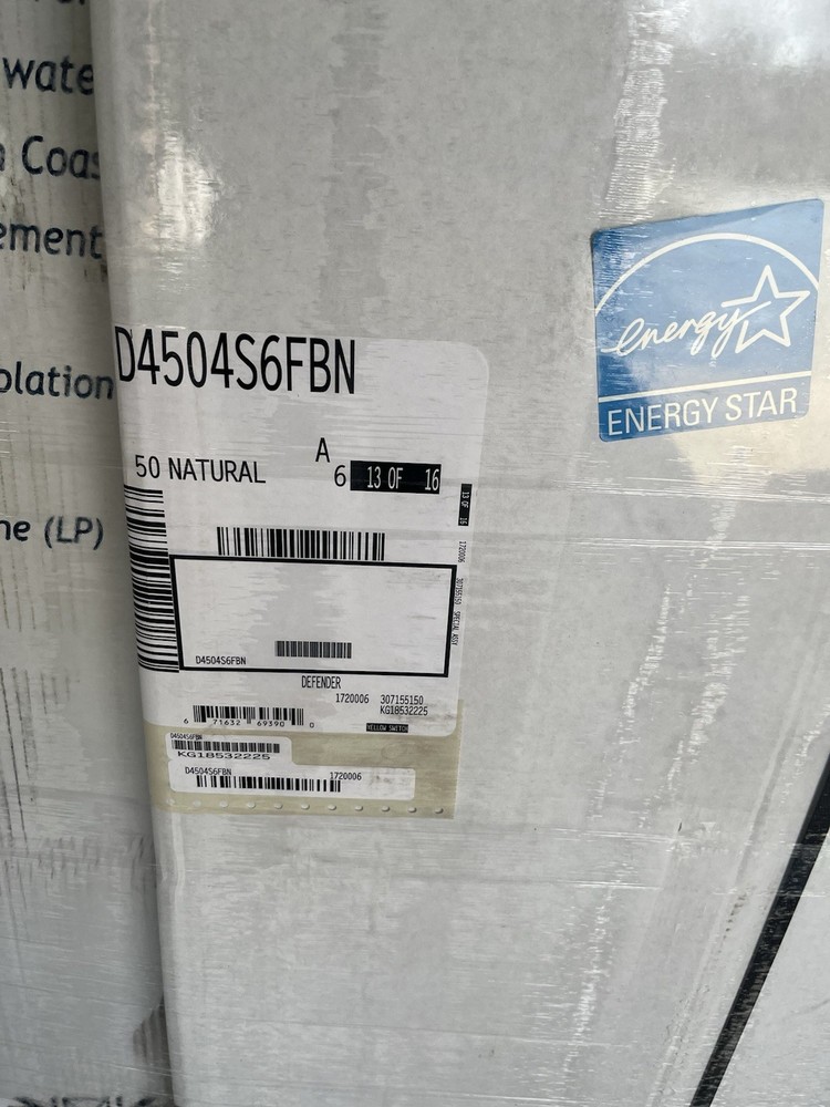 Bradford White D-4-504S6FBN Defender Safety System 50 Gallon Water Heater NG