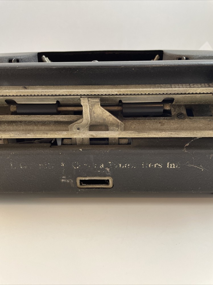Antique Corona Typewriter Floating Shift With Case 043-B Black